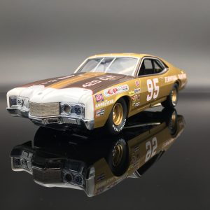 Darrell Waltrip #95 Terminal Transport 1971 Mercury Cyclone 1/24 University of Racing NASCAR Diecast