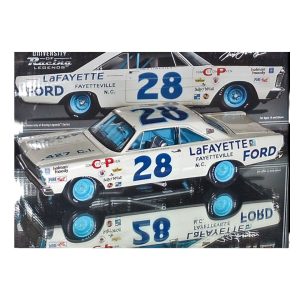 Fred Lorenzen #28 1965 Ford Galaxie 1:24 University of Racing NASCAR